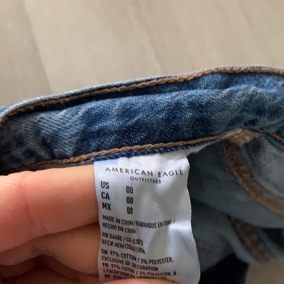 American Eagle 90’s Boyfriend Jean Size 00 Distressed boho festive summer beach - Picture 8 of 13